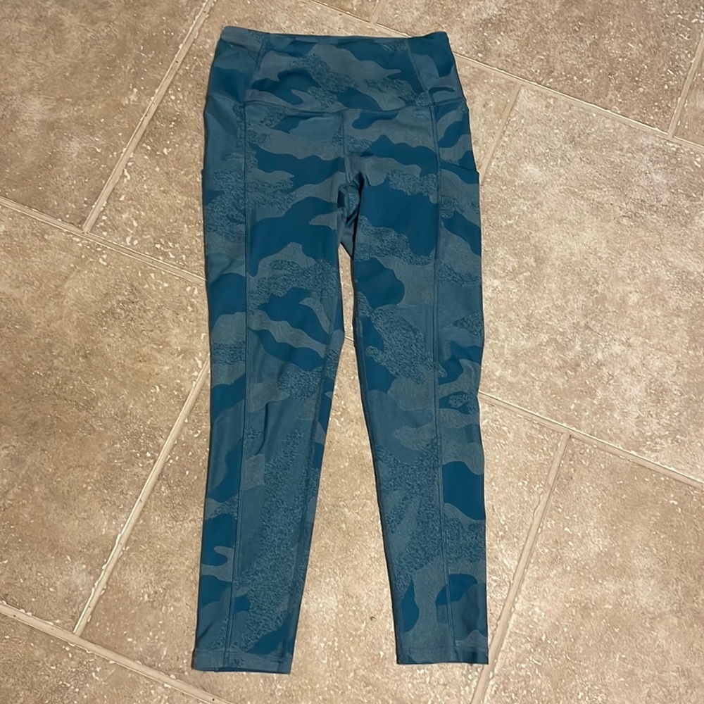 North Face Leggings Camo Print Side pockets Medium teal‎
